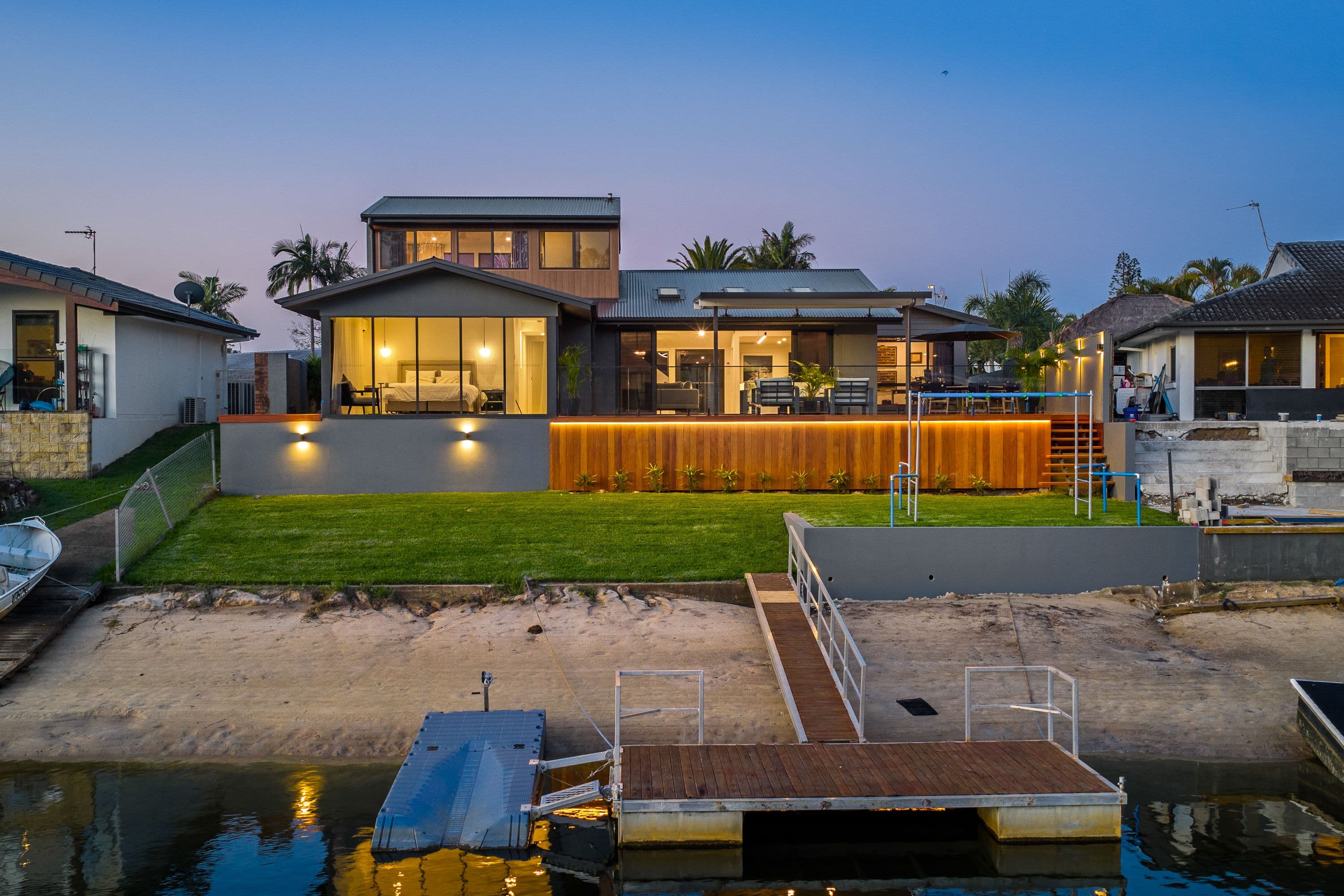 6 Huon Street, Broadbeach Waters QLD 4218, Broadbeach Waters - Image 1