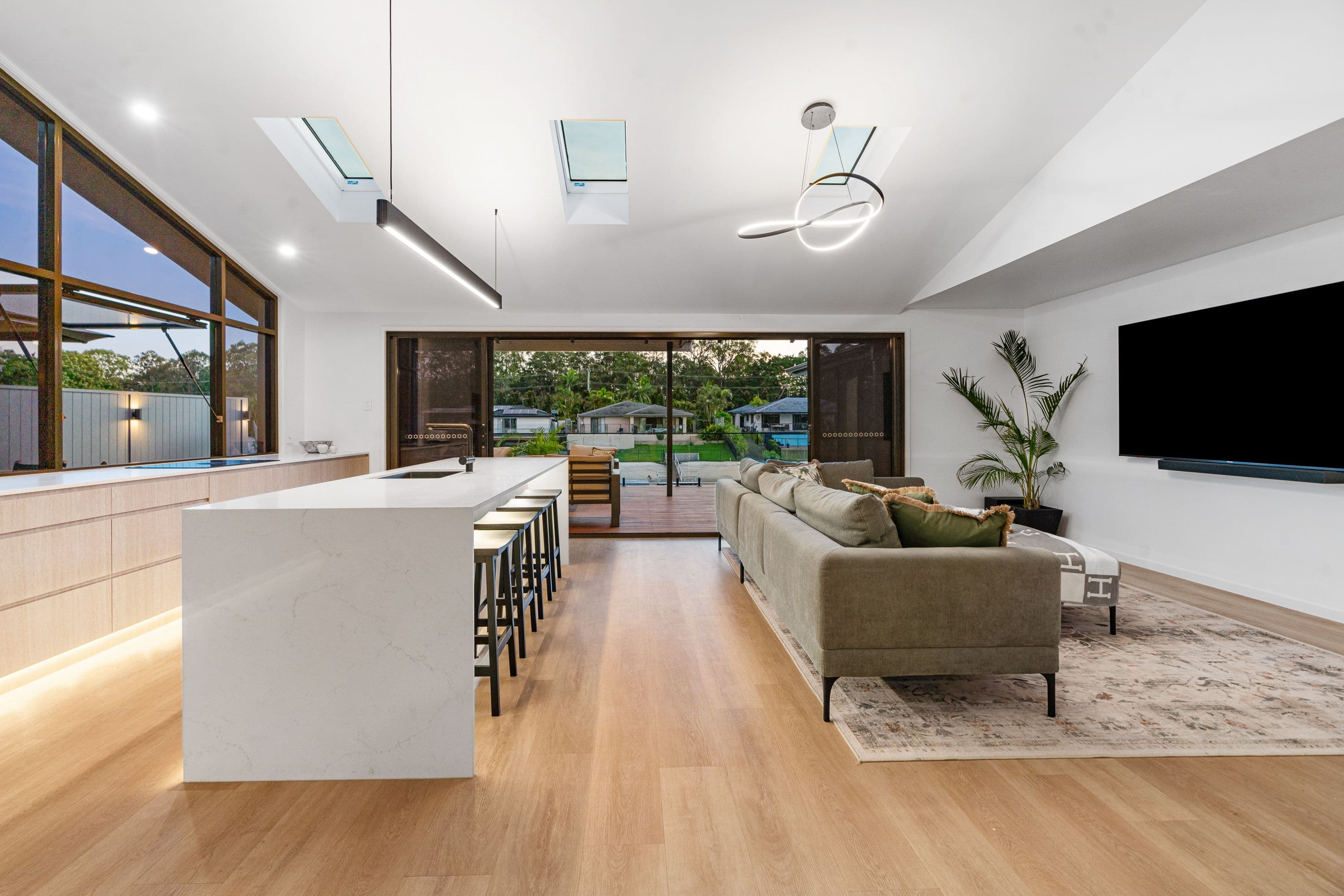 6 Huon Street, Broadbeach Waters QLD 4218, Broadbeach Waters - Thumbnail 6