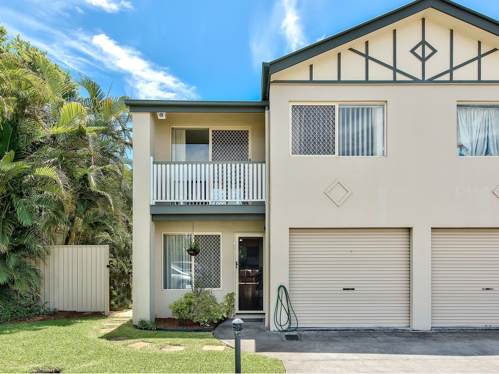 10 Crawford Avenue, Stafford QLD 4053, Stafford - Image 1