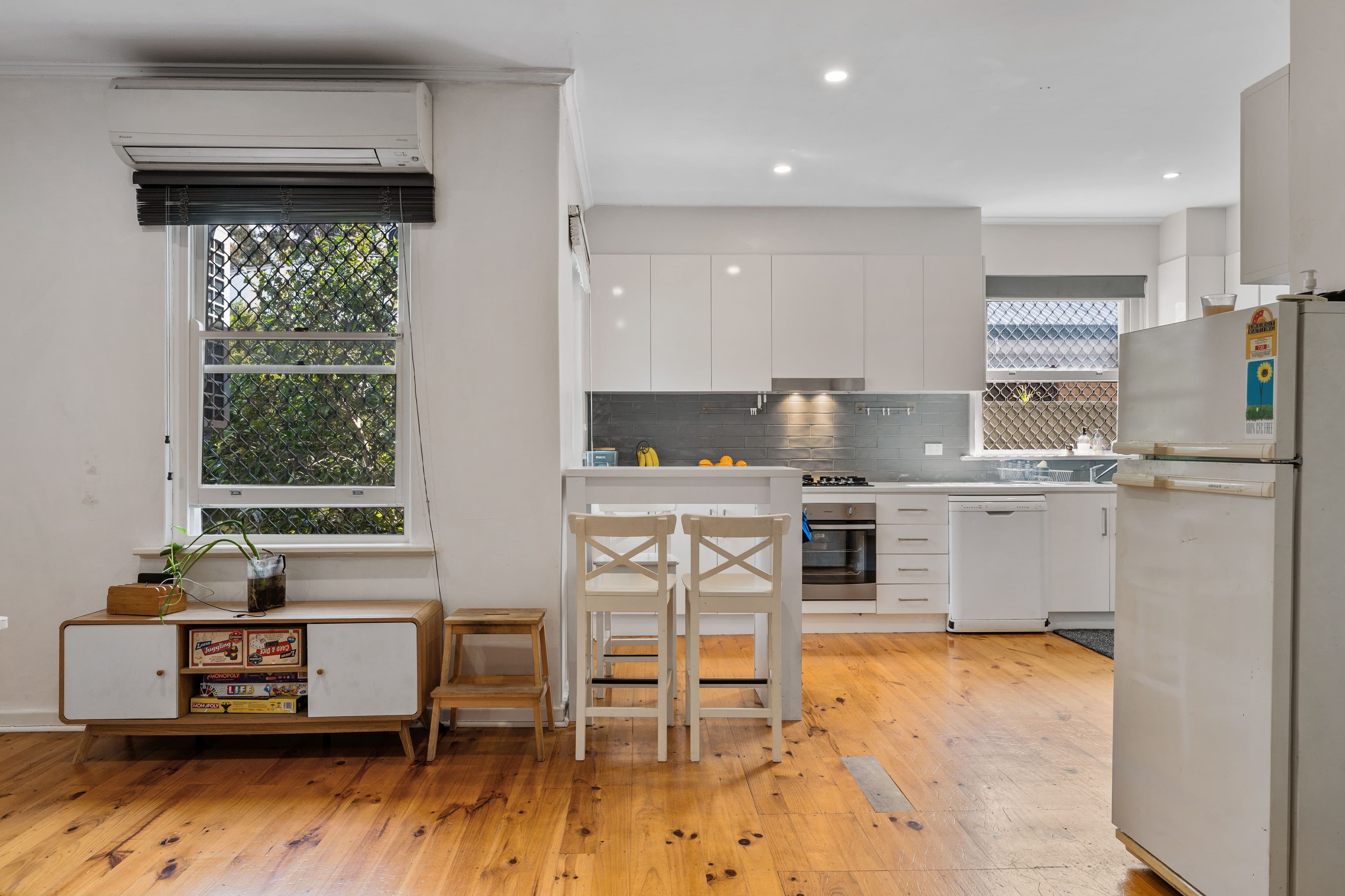 28 Minchinbury Terrace, Marion SA 5043, Marion - Thumbnail 3