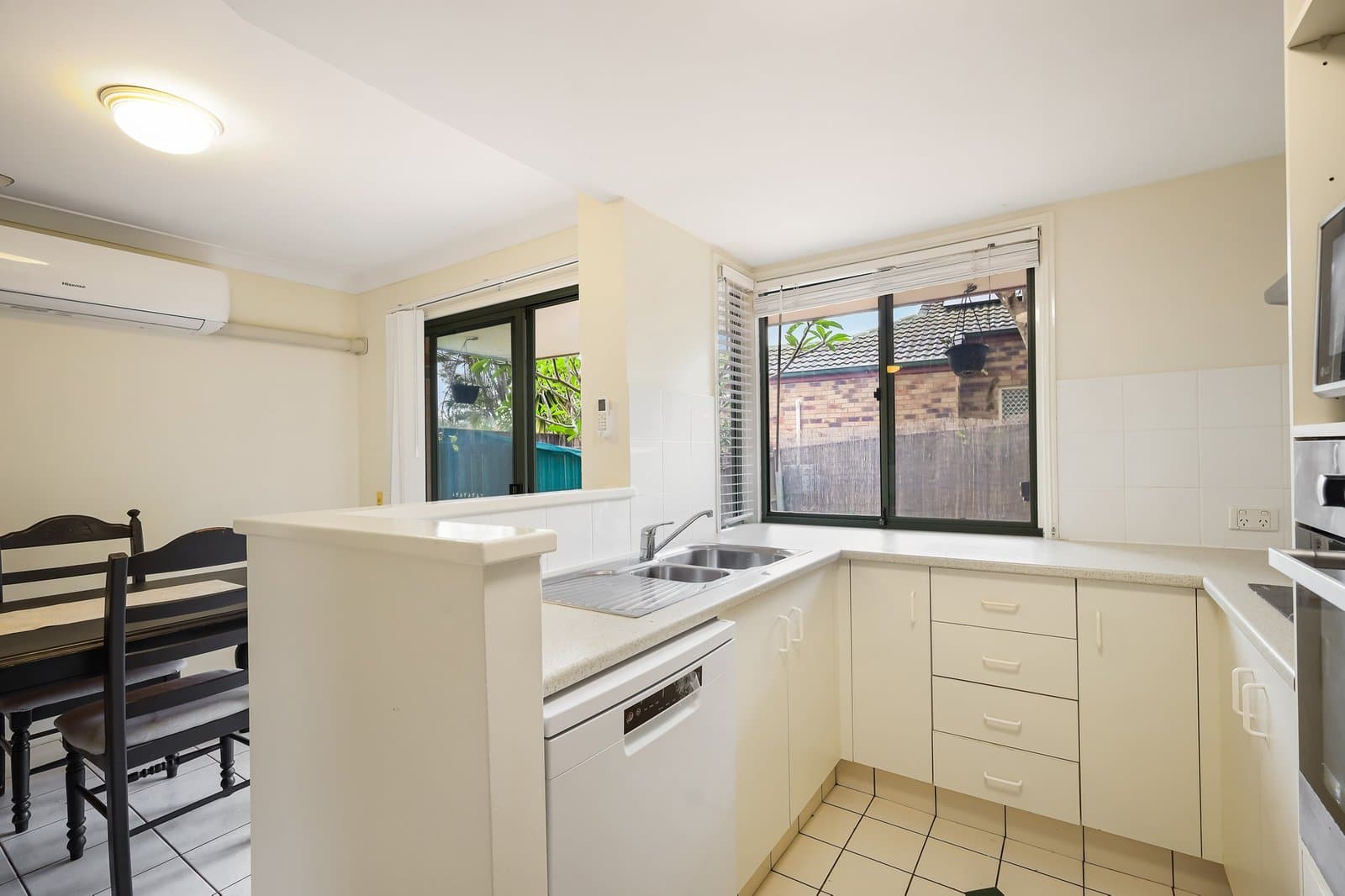 18 Batchworth Road, Molendinar - Thumbnail 4