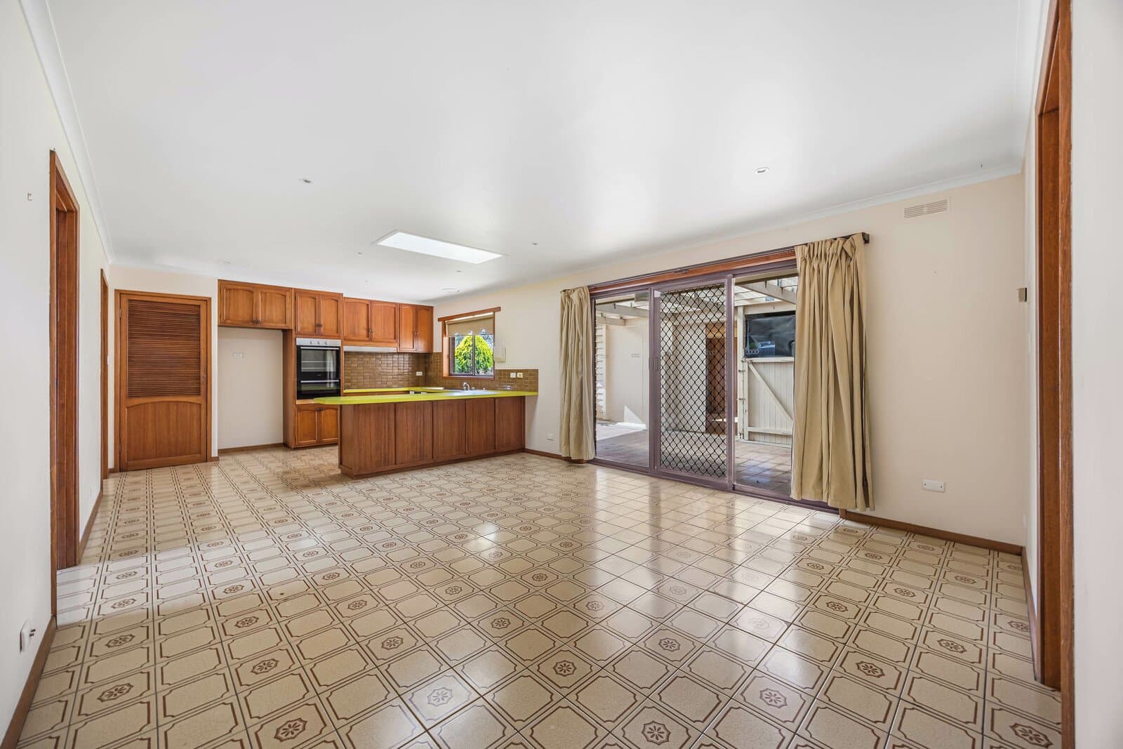 3 Cedar Avenue,
                        
                    
                    
                        
                            Alfredton, Alfredton - Thumbnail 5