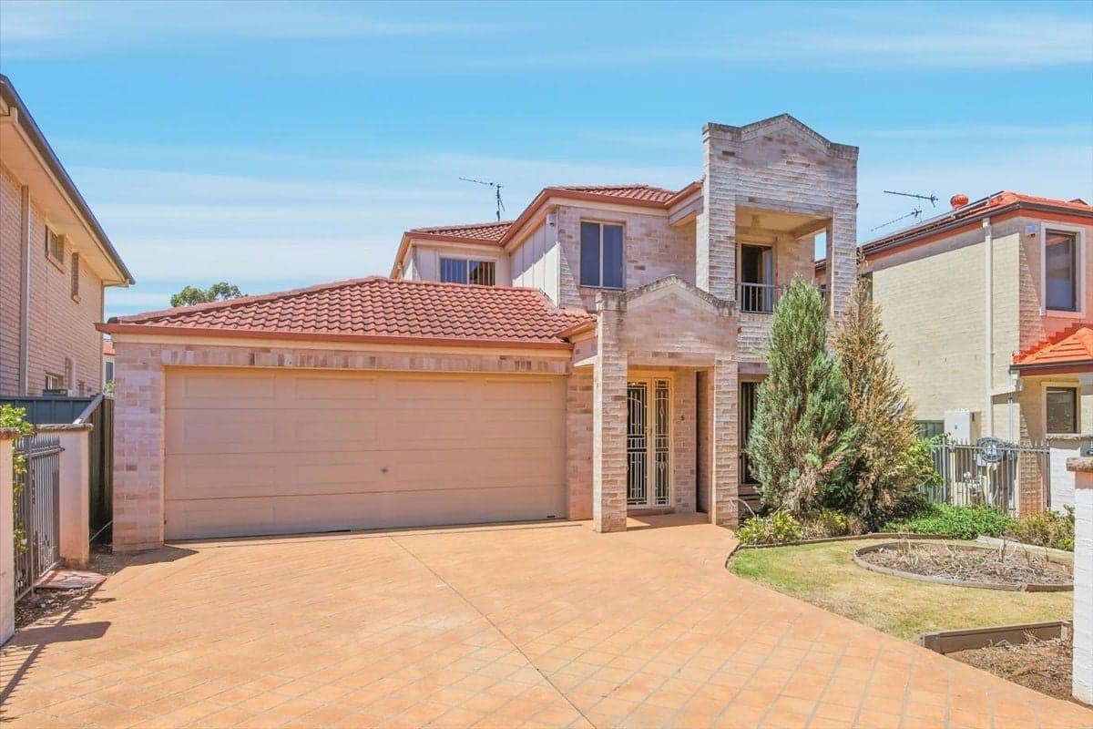 5 Charker Drive, Harrington Park - Image 1