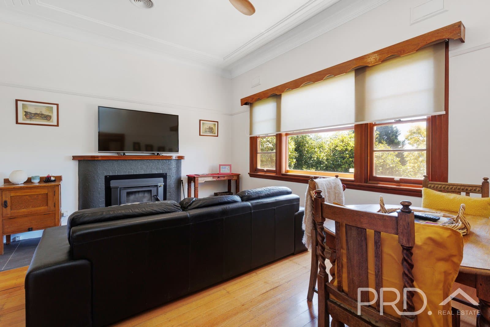 16 Eurabbie Street, BATLOW NSW 2730, Batlow - Thumbnail 4