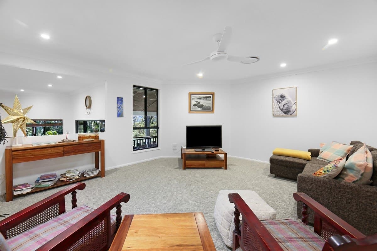 64
                Fenton
                Drive
            
            
            
            tallebudgera
            
            
            QLD,
            4228, Tallebudgera - Thumbnail 8