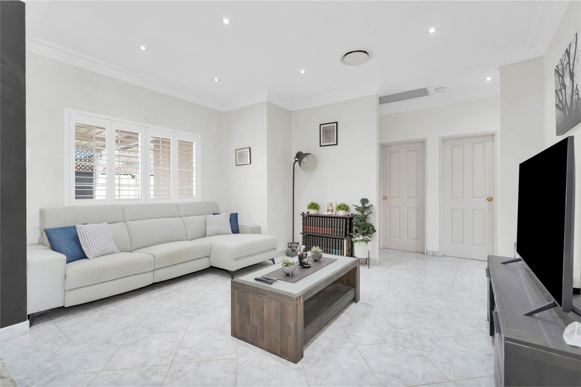 2/26 Old Kent Road, Greenacre - Thumbnail 2