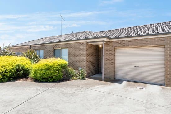 2/8-9 Fieldman Court, Corio, Corio - Image 1