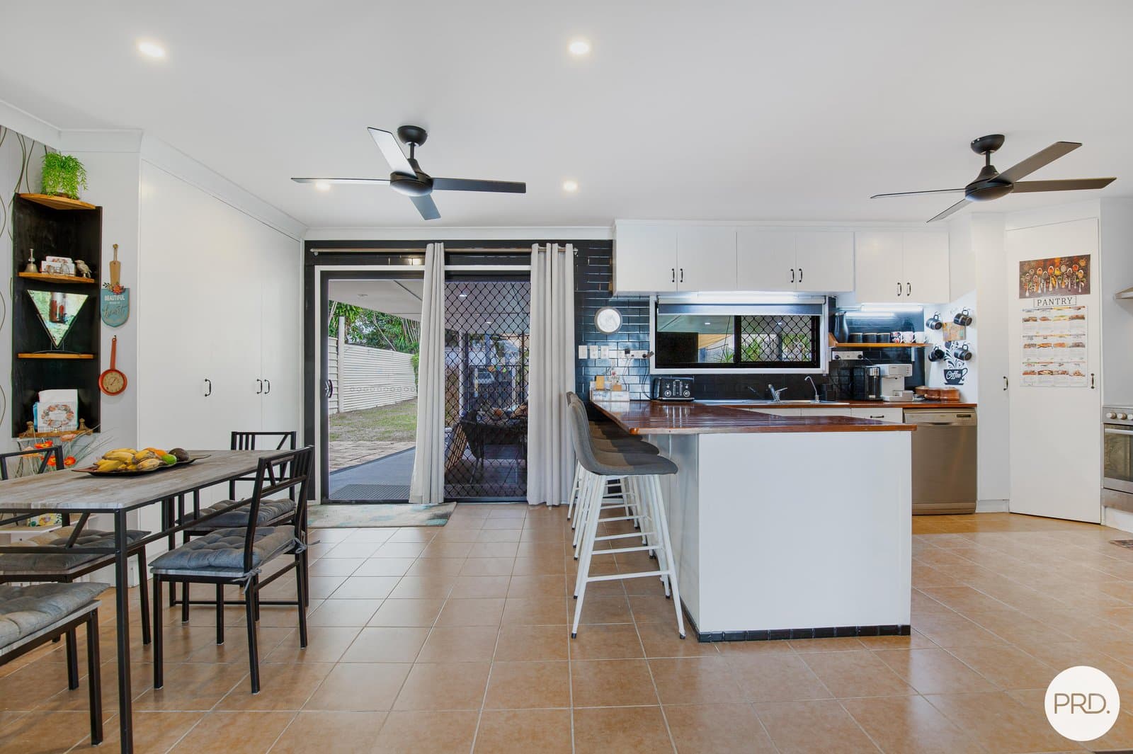 24 Downie Avenue, BUCASIA QLD 4750, Bucasia - Thumbnail 8