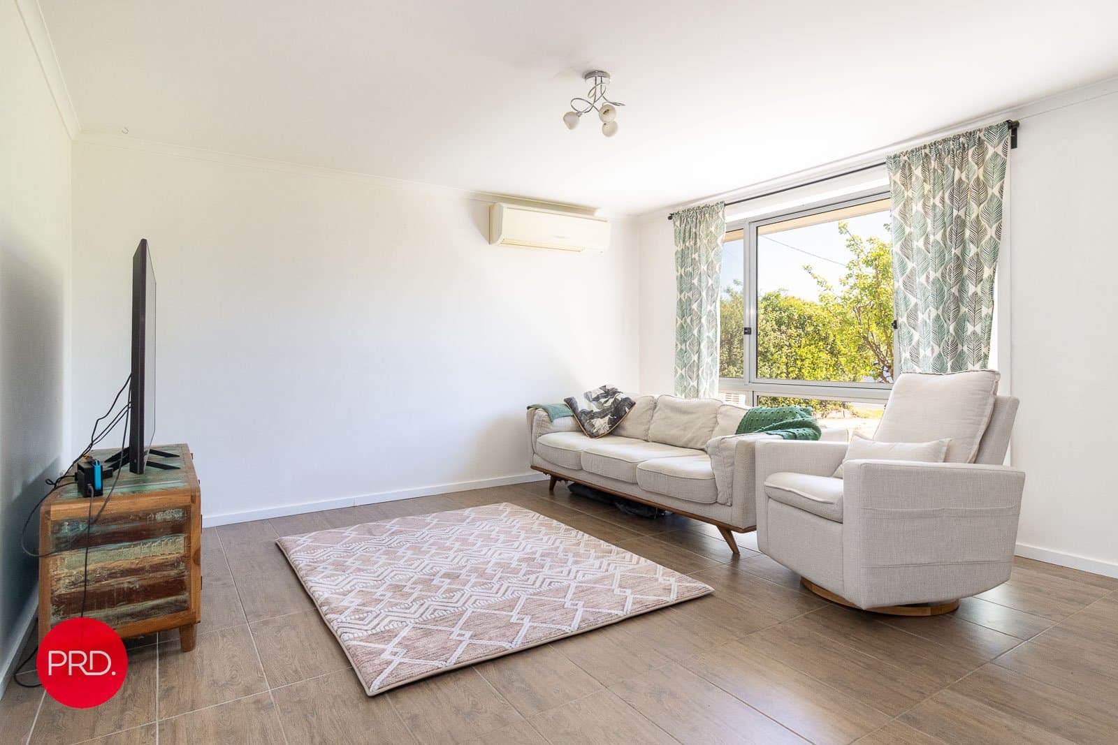 49 Duralla Street, BUNGENDORE NSW 2621, Bungendore - Thumbnail 3