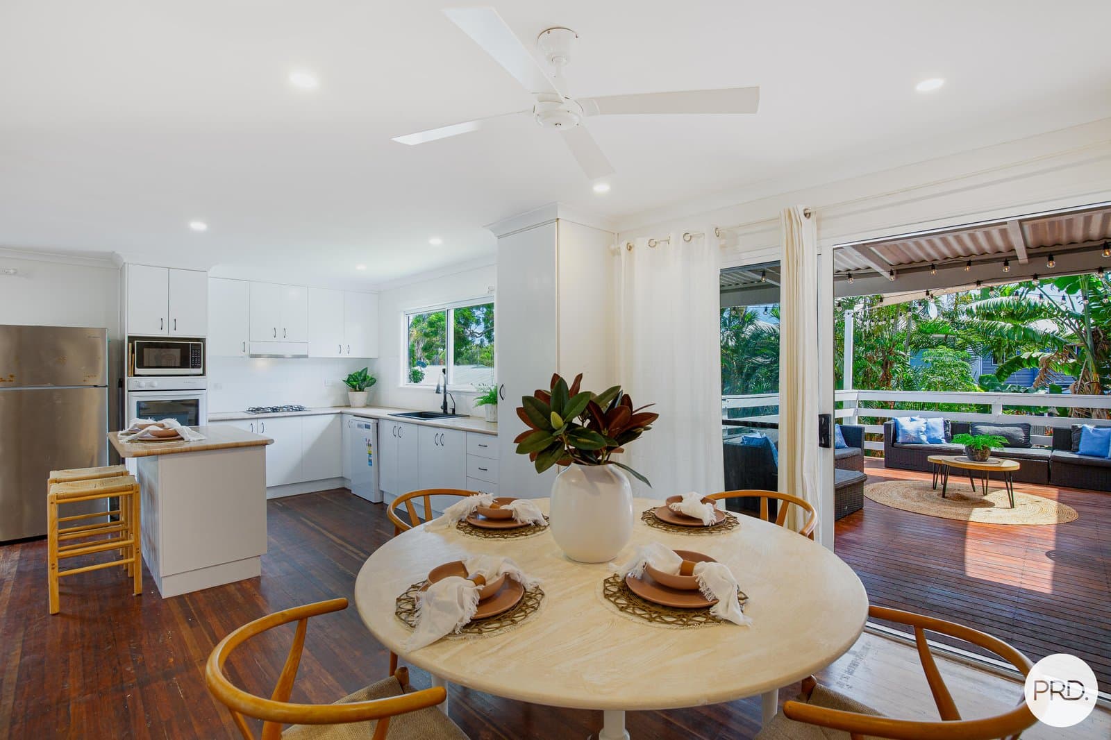18 Pelican Street, SLADE POINT QLD 4740, Slade Point - Thumbnail 3