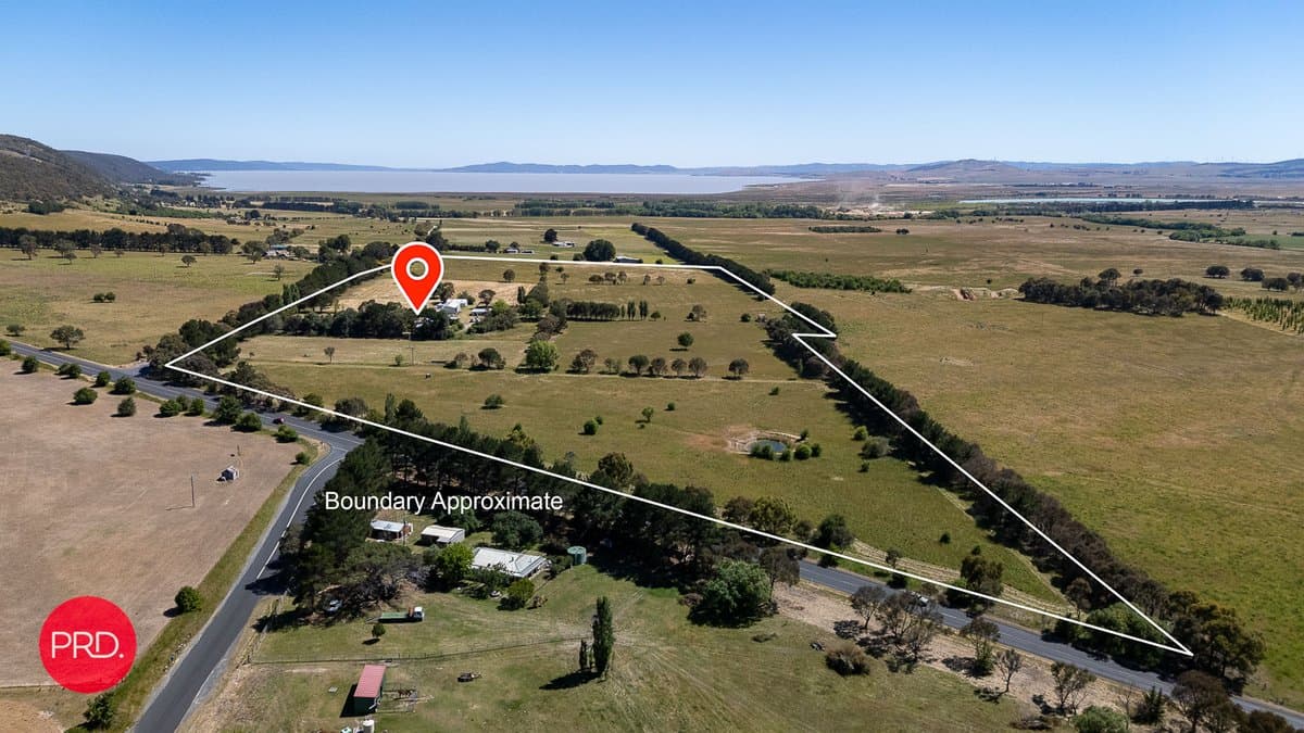 8 Lake Road, BUNGENDORE NSW 2621, Bungendore - Thumbnail 2