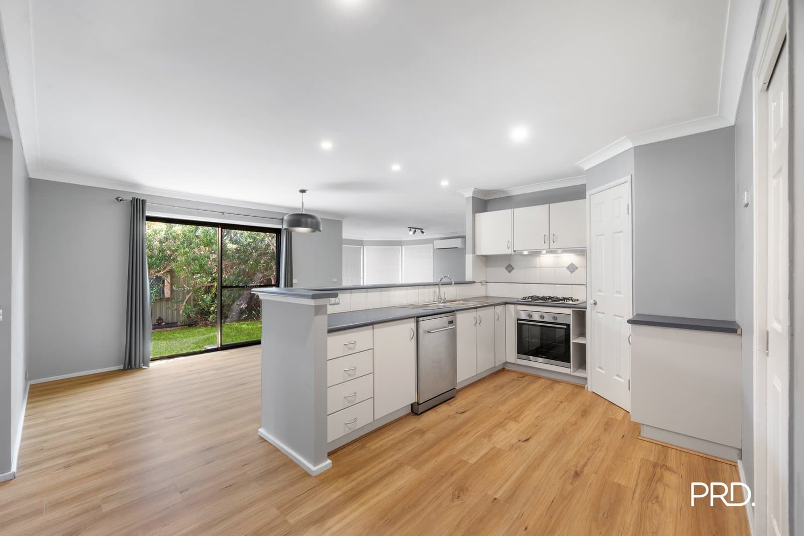 23 Dara Crescent, GLENMORE PARK NSW 2745, Glenmore Park - Thumbnail 5