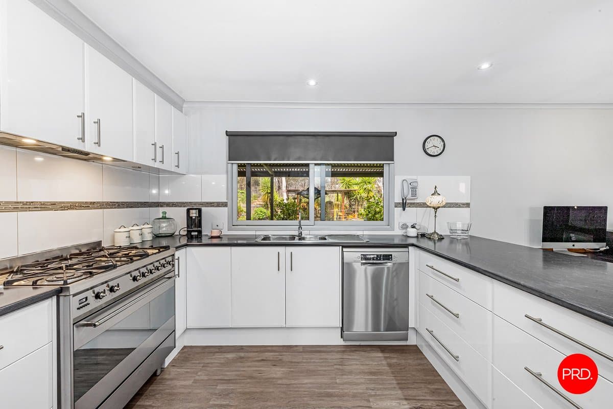 11 Forest Drive, MARONG VIC 3515, Marong - Thumbnail 8