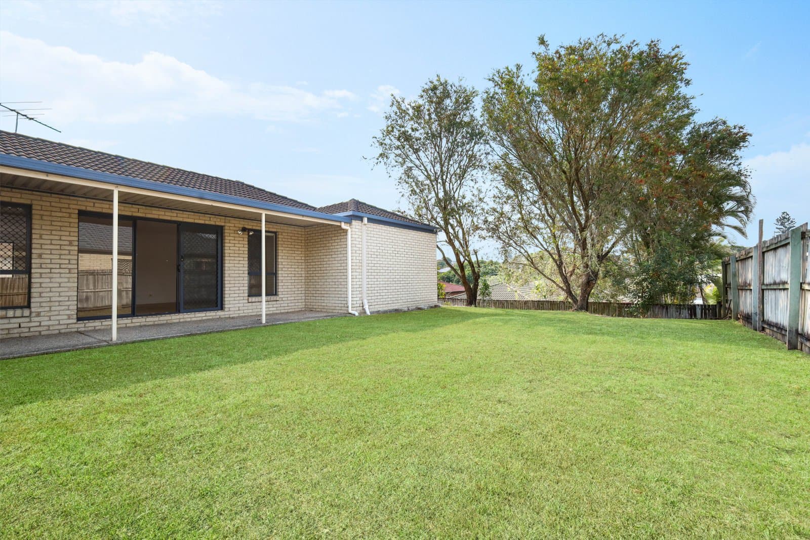 6 Bedivere Drive, ORMEAU QLD 4208, Ormeau - Thumbnail 2