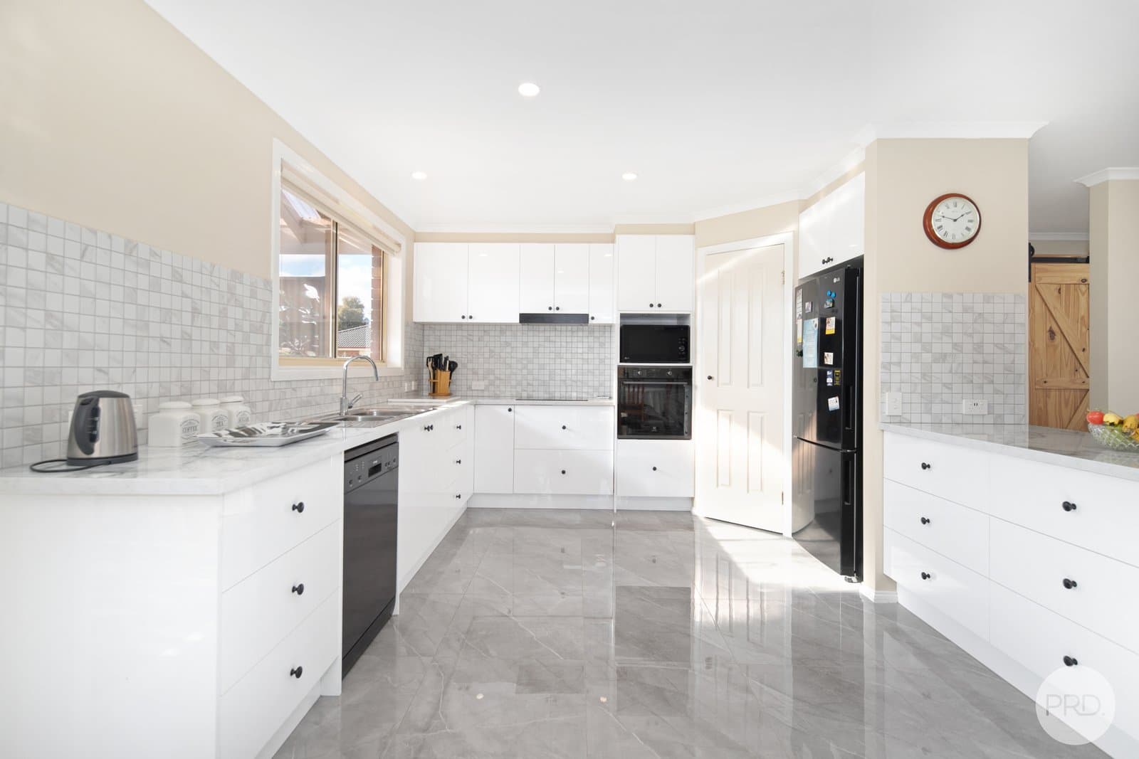 308 Yarrowee Parade, REDAN VIC 3350, Redan - Thumbnail 2