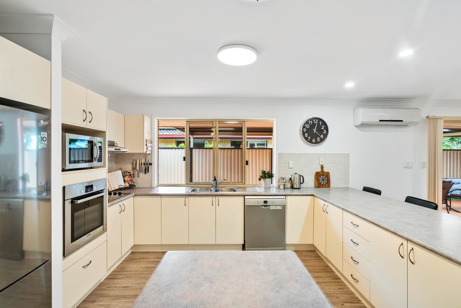 27 Elizabeth Street, CURRUMBIN WATERS QLD 4223, Currumbin Waters - Thumbnail 6