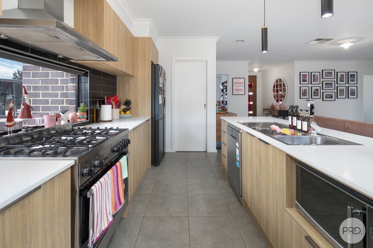 1 Techaven Street, DELACOMBE VIC 3356, Delacombe - Thumbnail 5