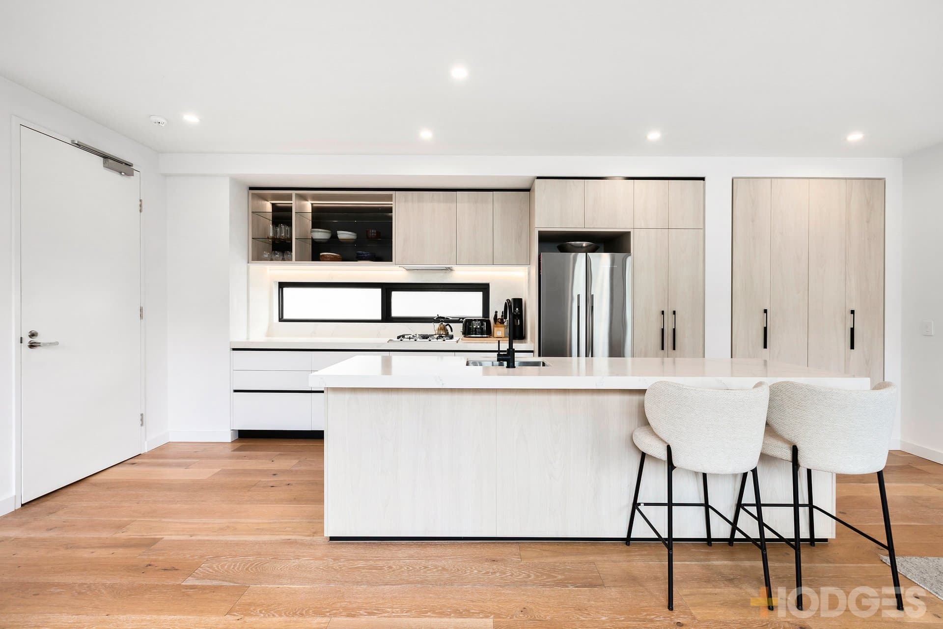 25 Vandelay Avenue, Charlemont - Thumbnail 7