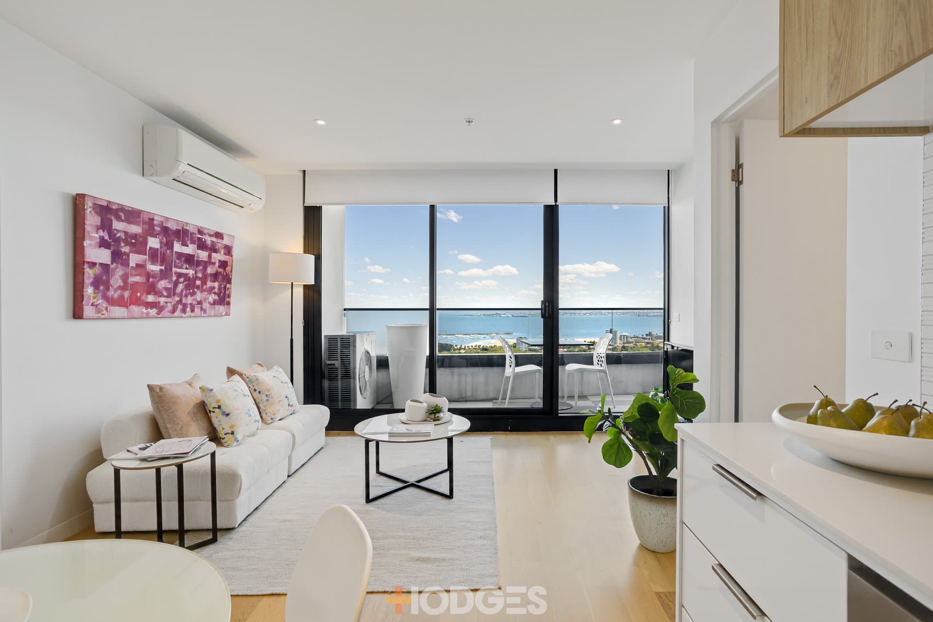 2408 / 3-5 St Kilda Road, Melbourne - Thumbnail 5