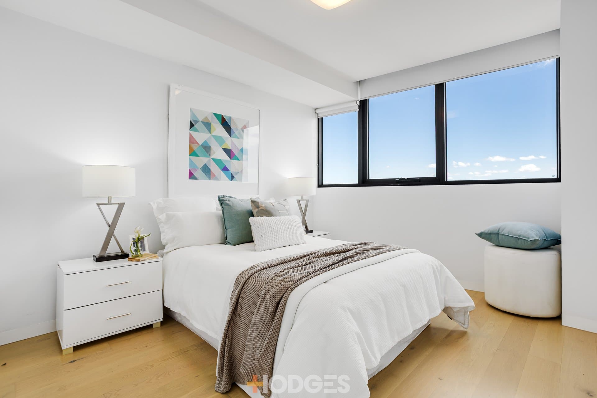 2408 / 3-5 St Kilda Road, Melbourne - Thumbnail 8