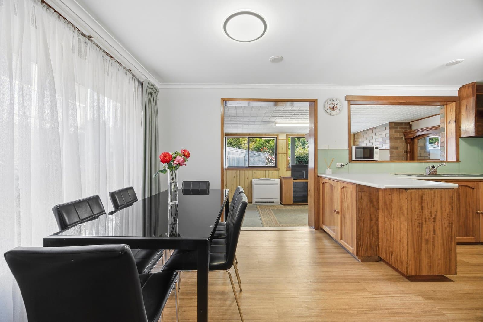 1043 Norman Street, Wendouree, Wendouree - Thumbnail 7