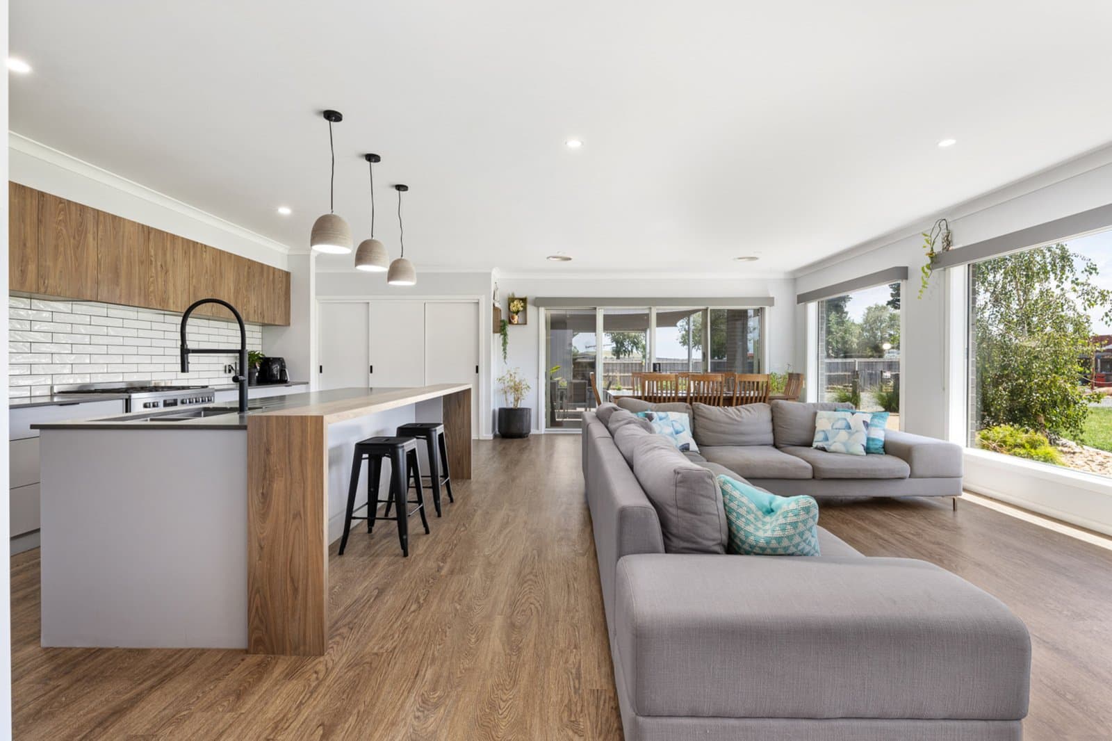 147-149 High Street, Learmonth, Learmonth - Thumbnail 4