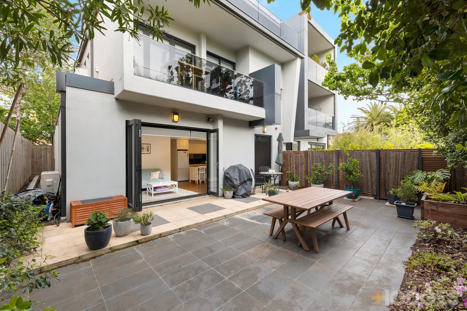 1 / 22 Kooyong Road, Caulfield North - Thumbnail 3