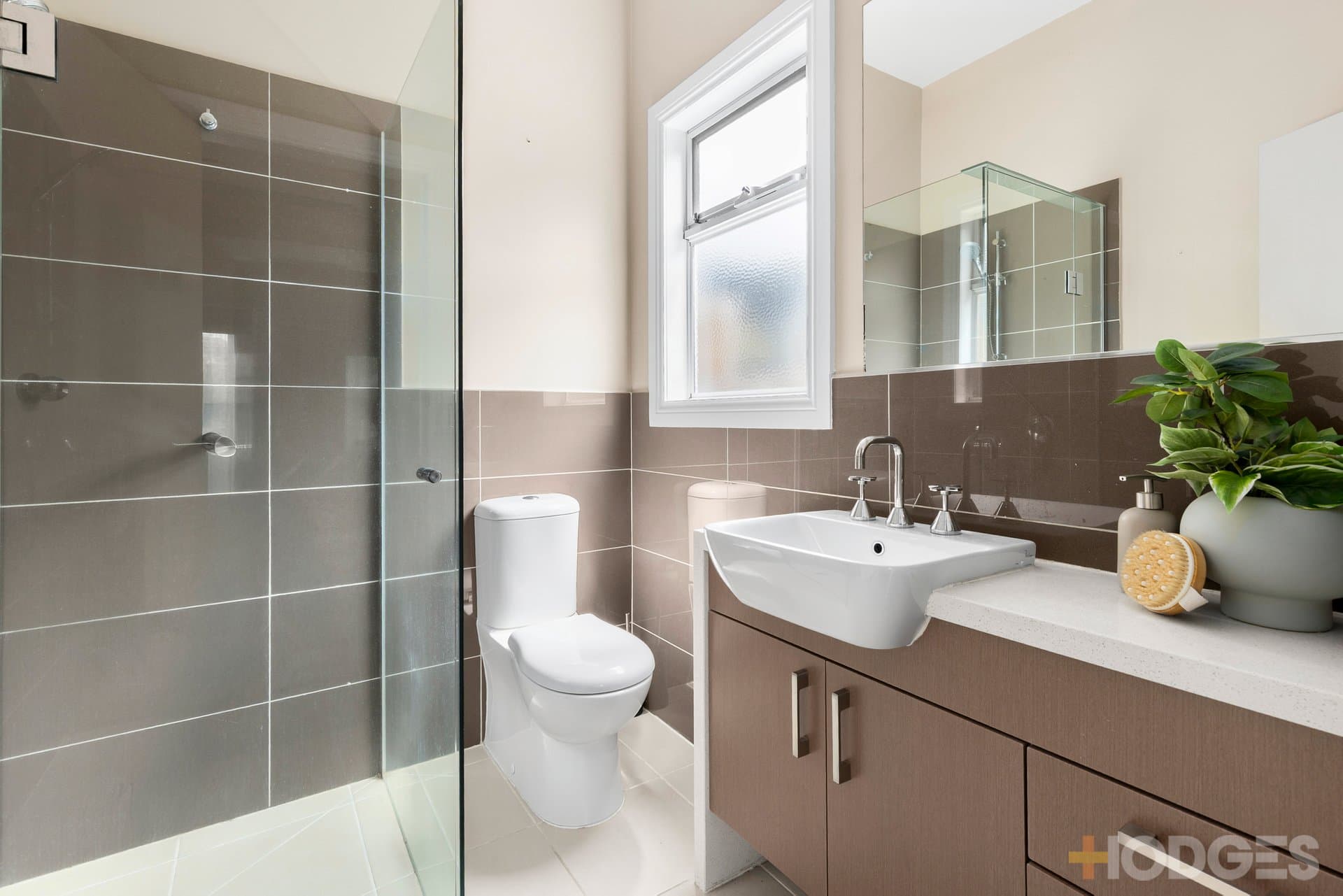 61 Ovens Street, Yarraville - Thumbnail 2