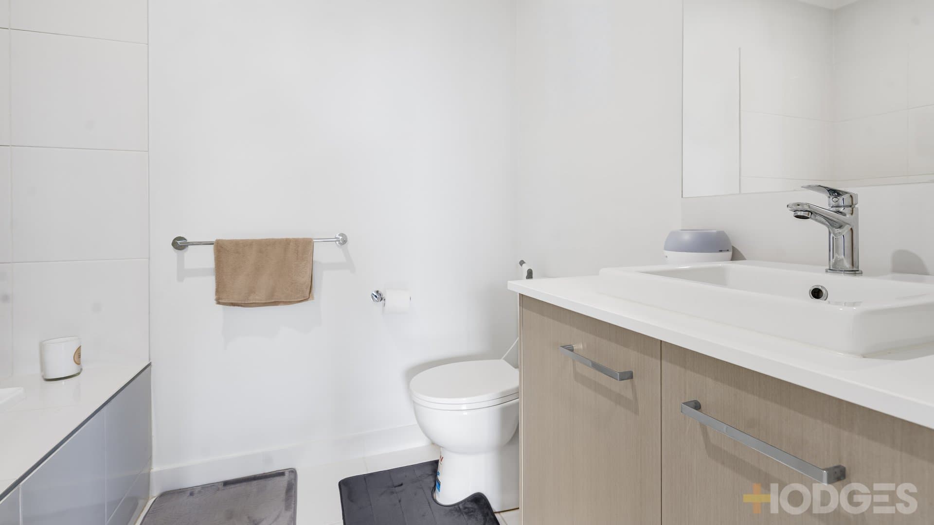 9 Tara Crescent, Wyndham Vale, VIC, 3024, Wyndham Vale - Thumbnail 2
