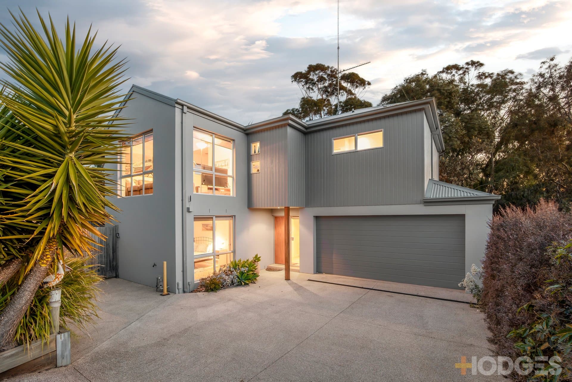 2 / 4 Riviera Crescent Ocean Grove, Ocean Grove - Thumbnail 4