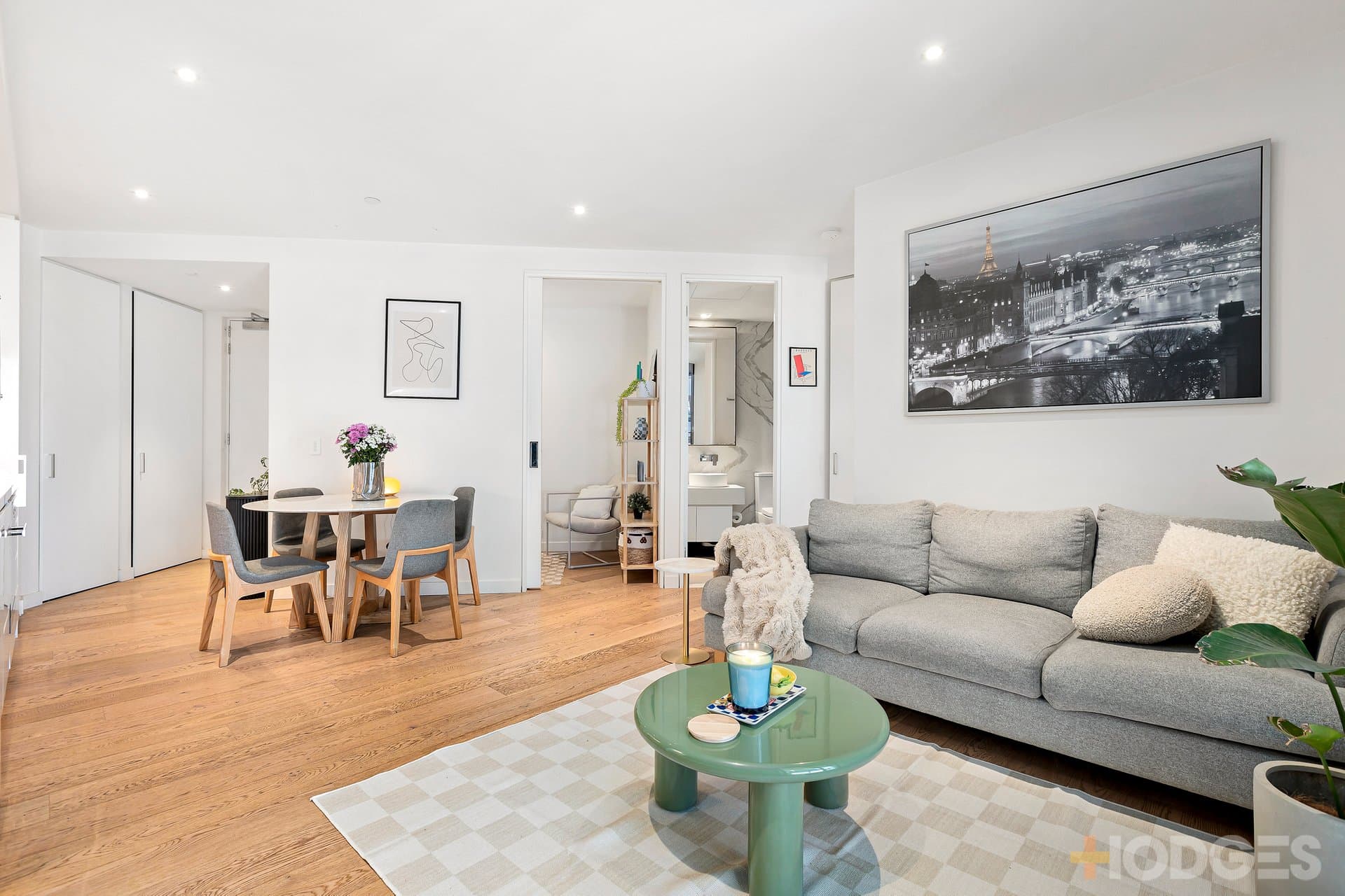 315 / 77 Queens Road, Melbourne - Thumbnail 3