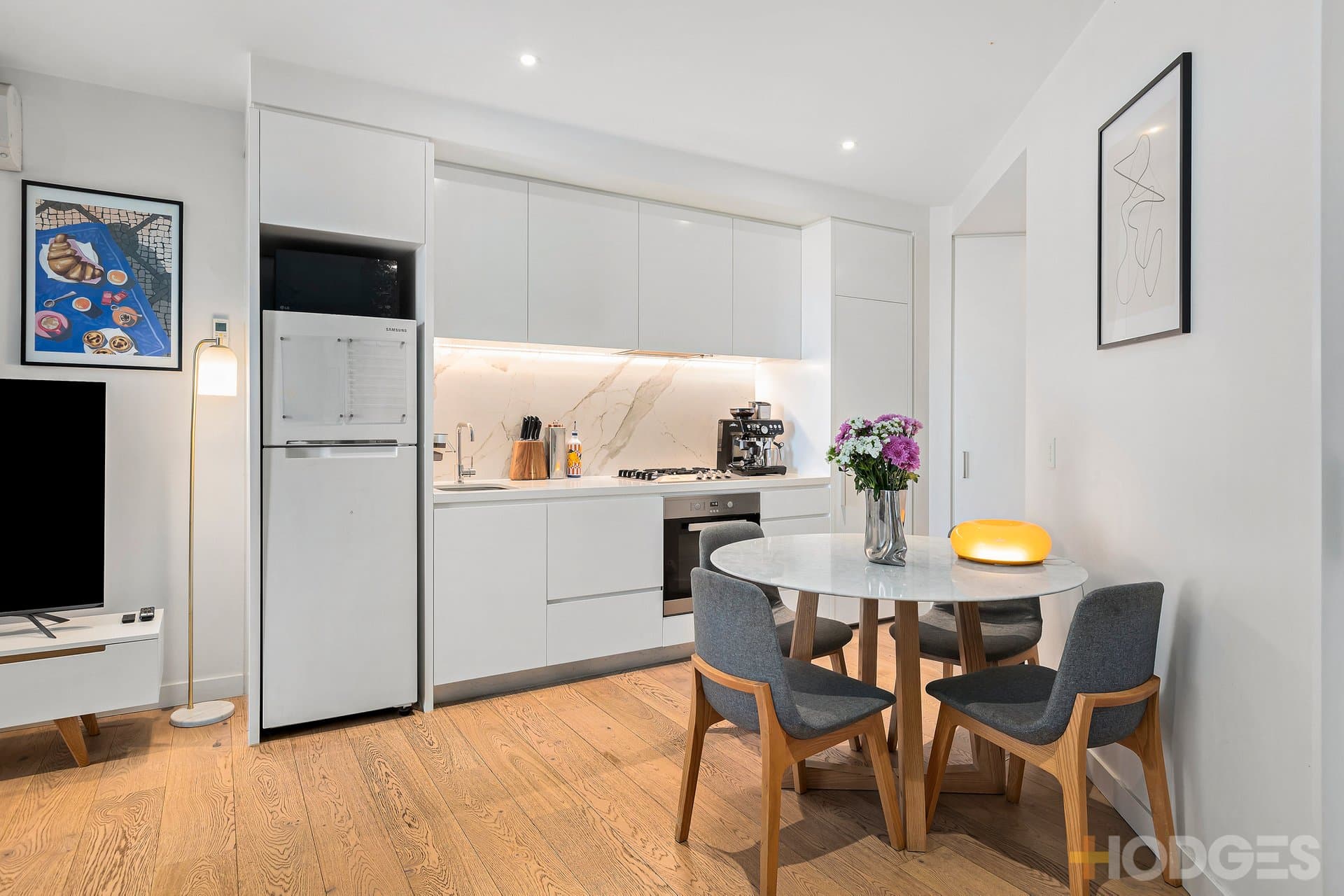 315 / 77 Queens Road, Melbourne - Thumbnail 5
