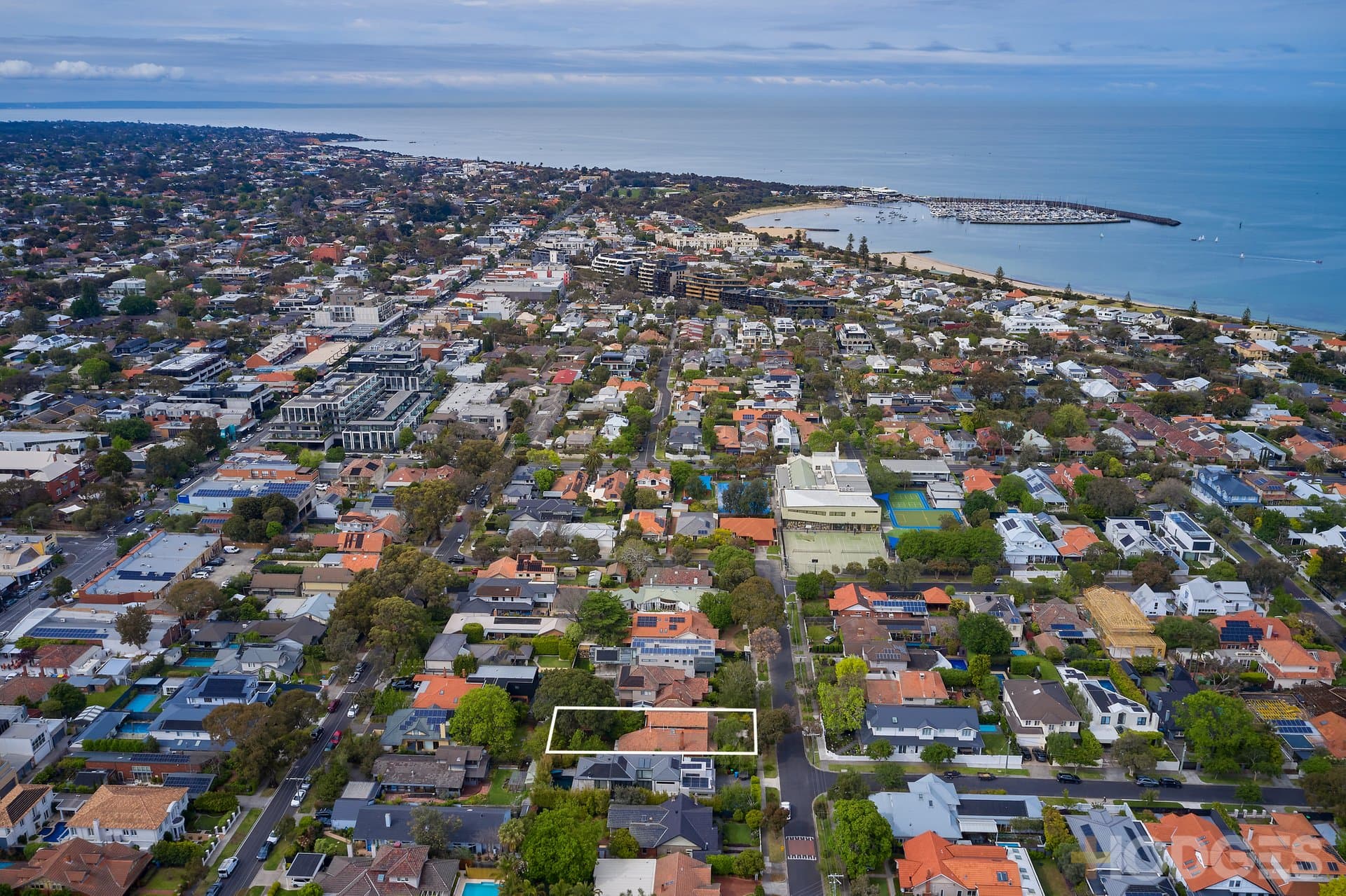 30 The Avenue, Hampton - Thumbnail 2