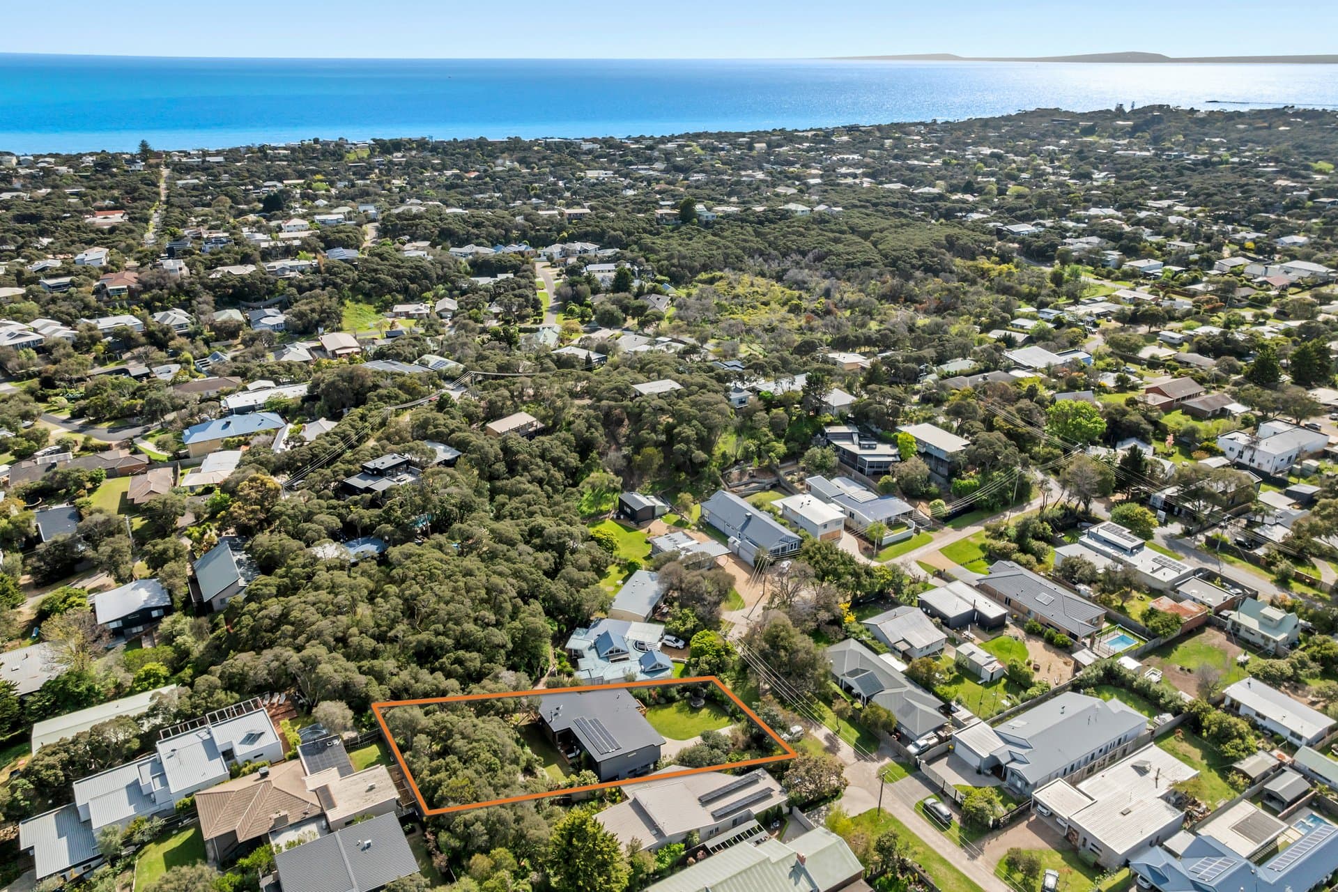 18 Florence Drive, Rye - Thumbnail 2