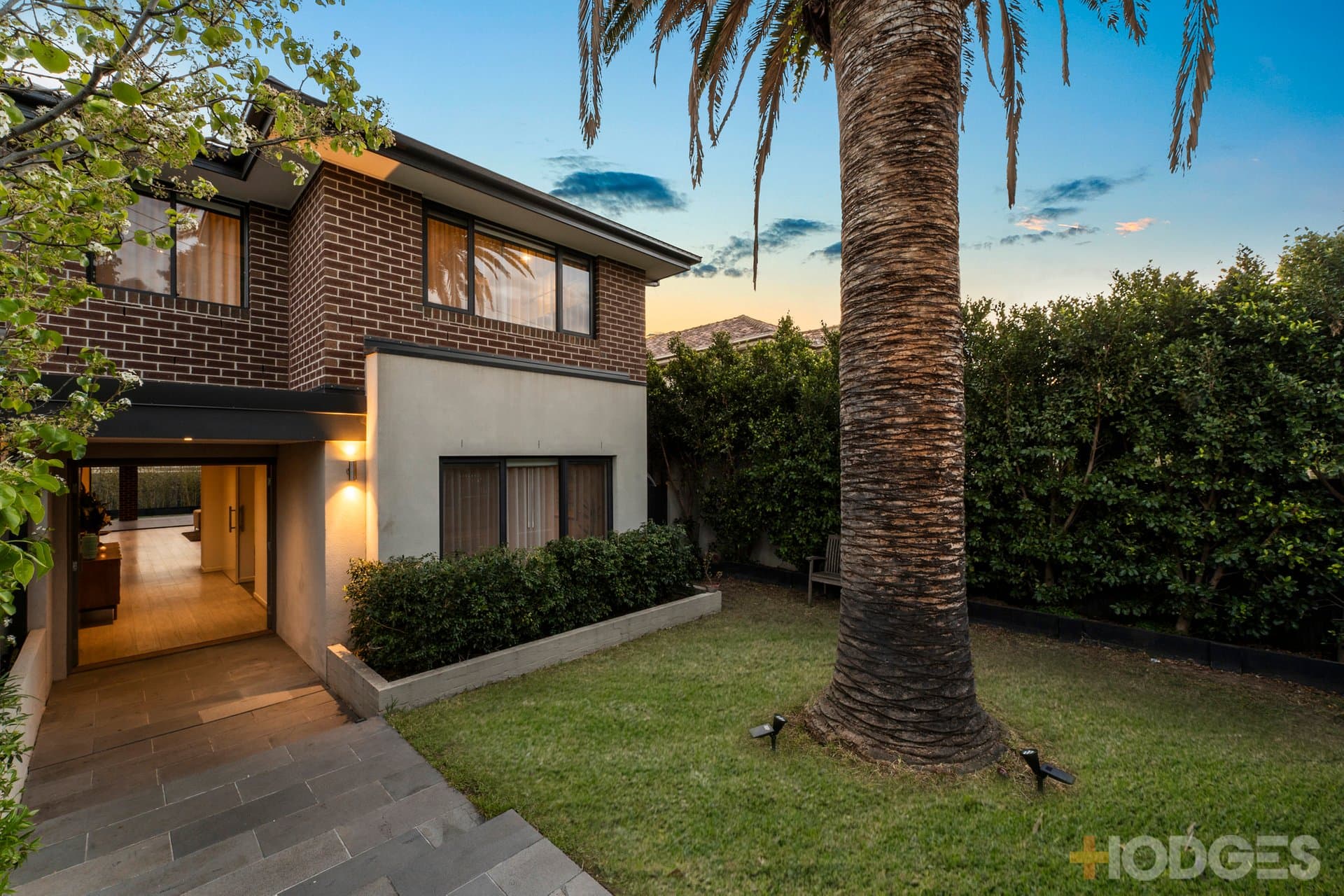 34 Gillard Street, Brighton East - Thumbnail 2