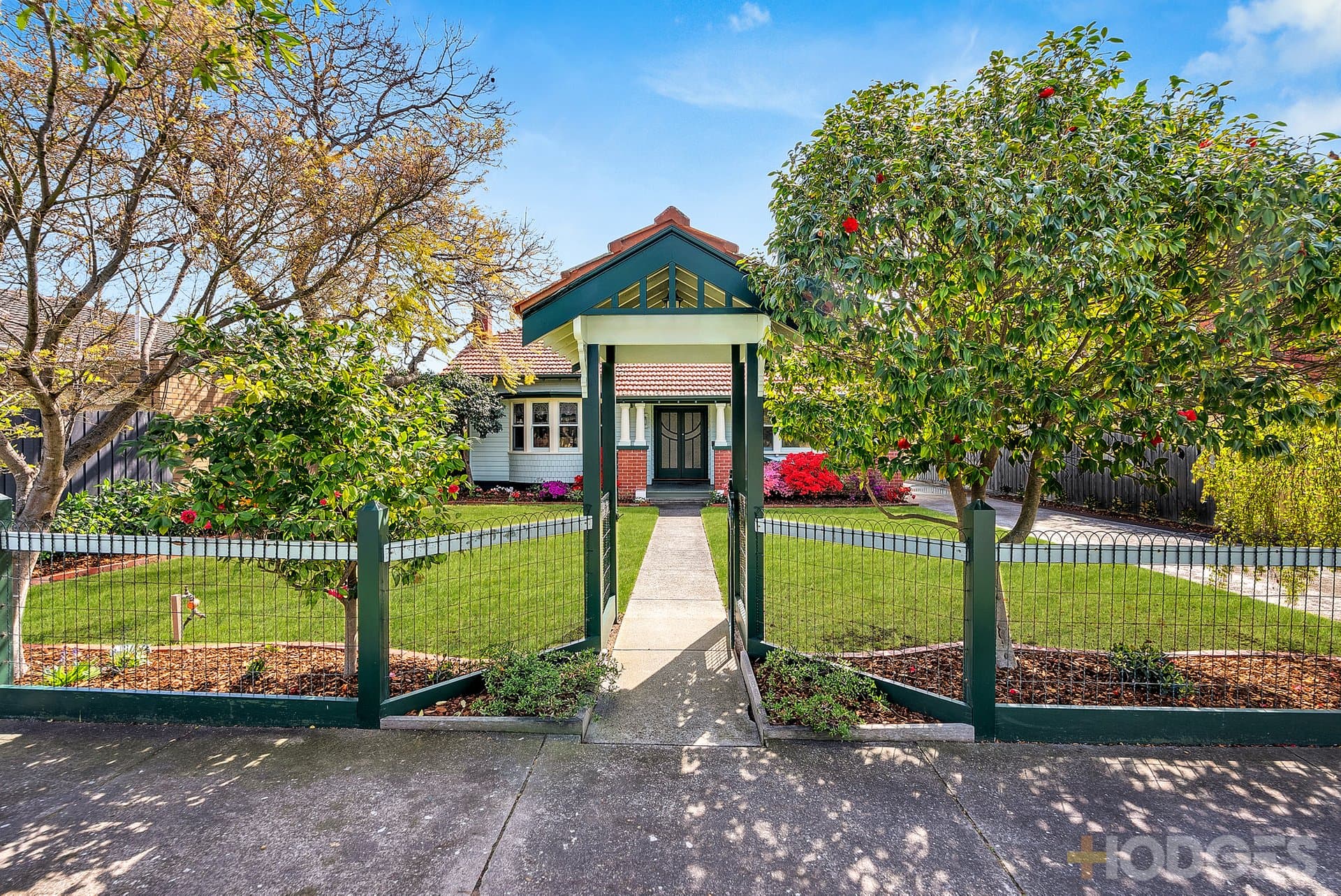Melbourne, VIC, Mentone - Thumbnail 2