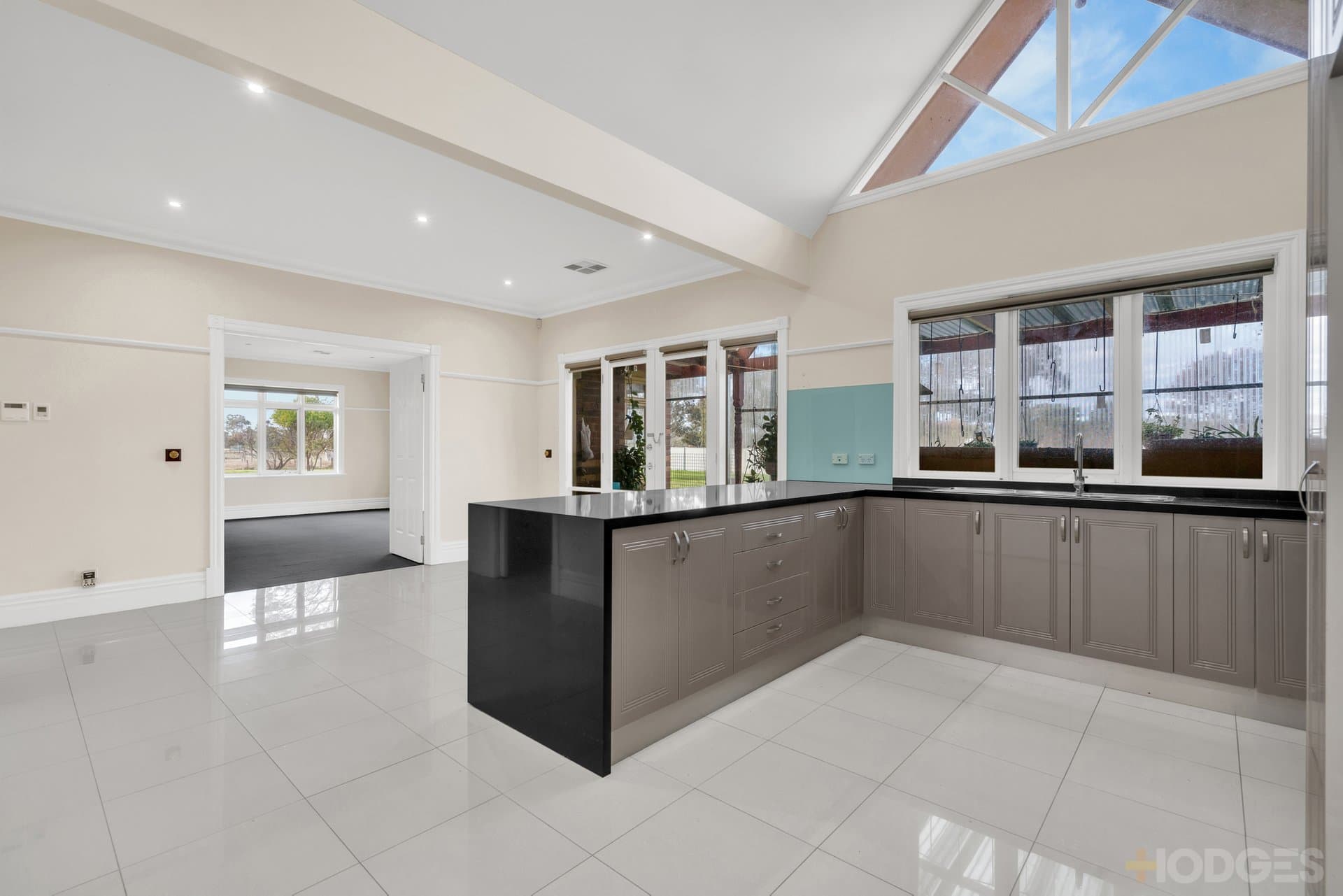 Melbourne, VIC, Keysborough - Thumbnail 7
