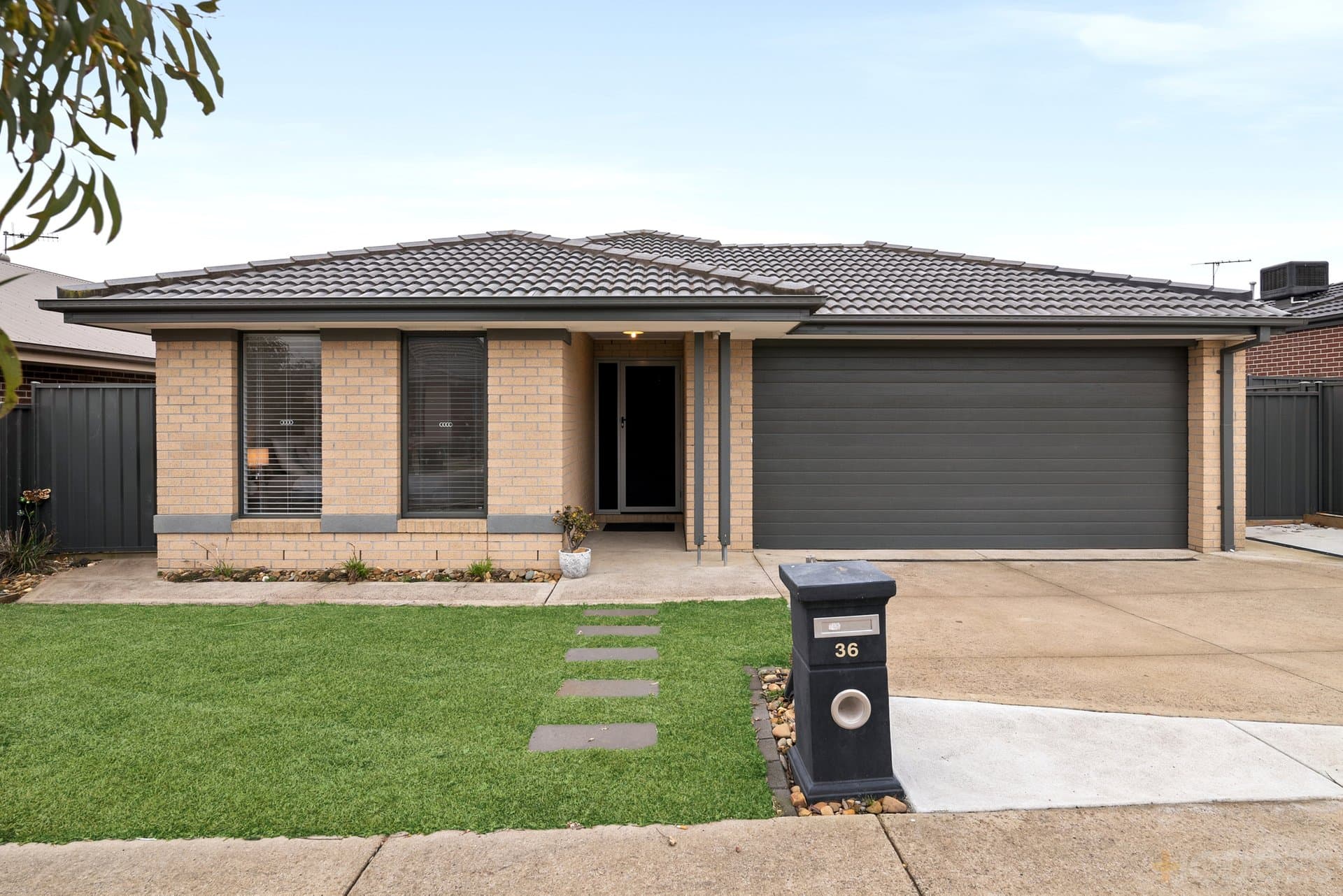 36 Westwood Road, Kilmore - Thumbnail 2