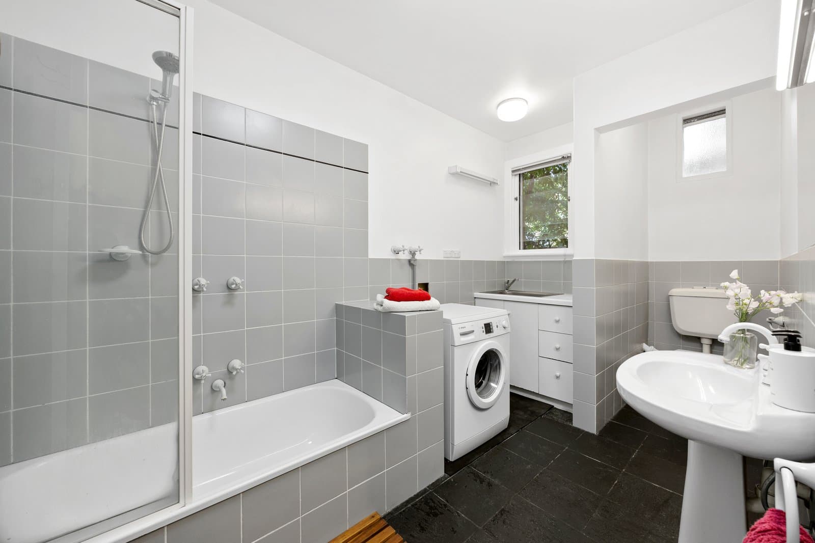 2/18 Westbury Street, St Kilda East, St Kilda East - Thumbnail 6