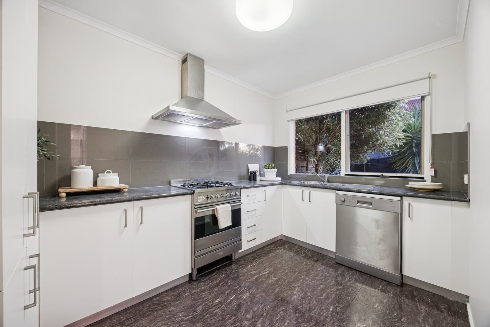 1/3 McIntosh Court, Aspendale Gardens, Aspendale Gardens - Thumbnail 7
