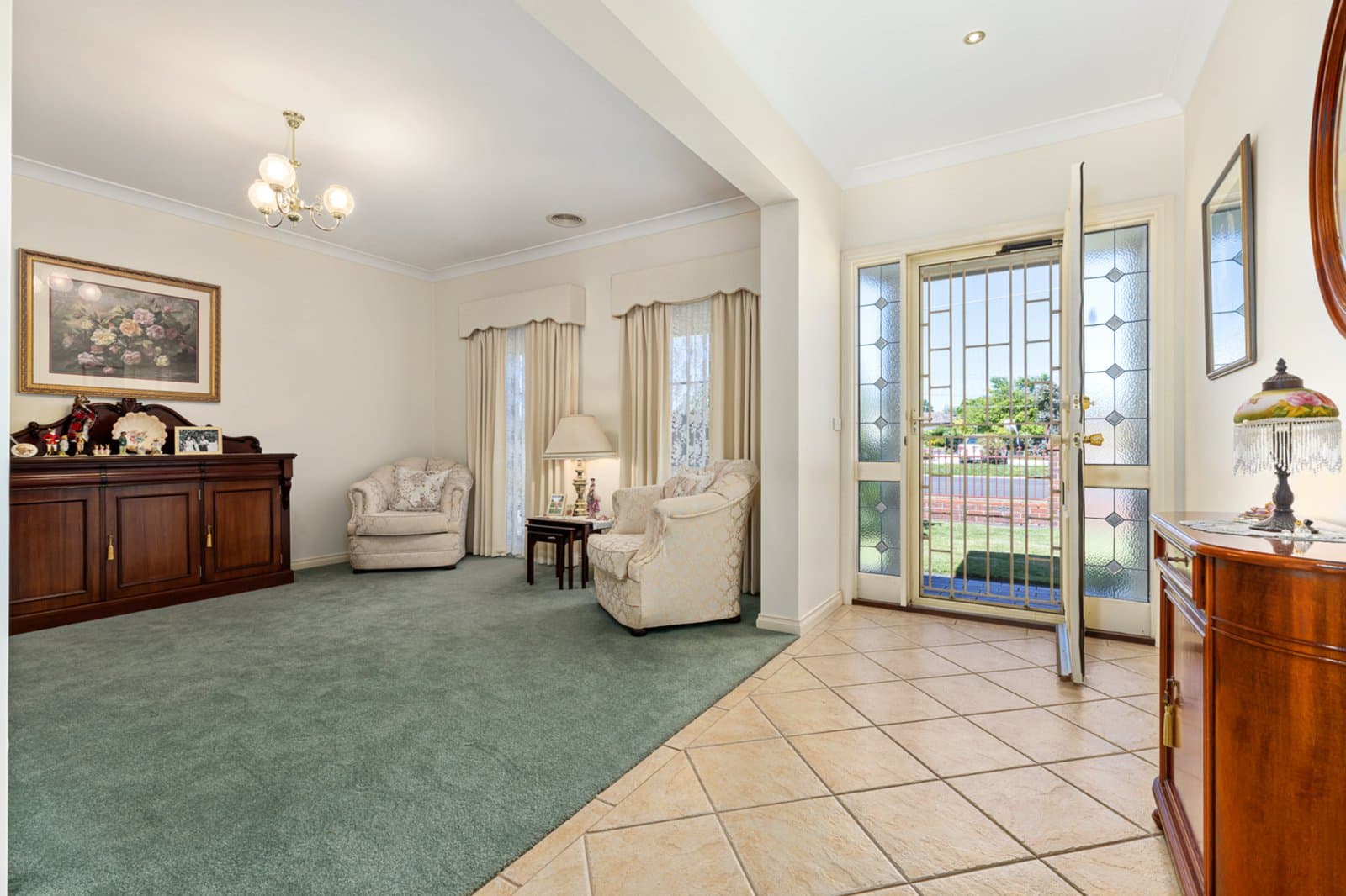 8 Webbcona Parade, Wendouree, Wendouree - Thumbnail 4