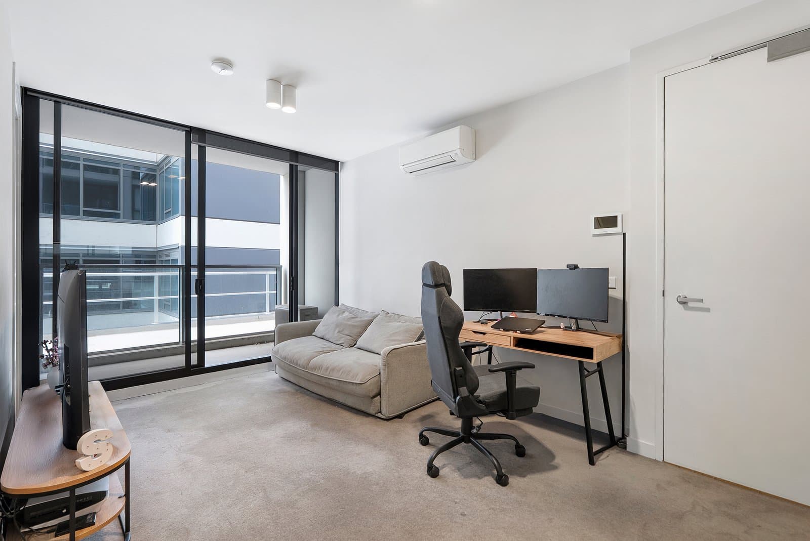 601/50 Claremont Street, South Yarra, South Yarra - Thumbnail 4