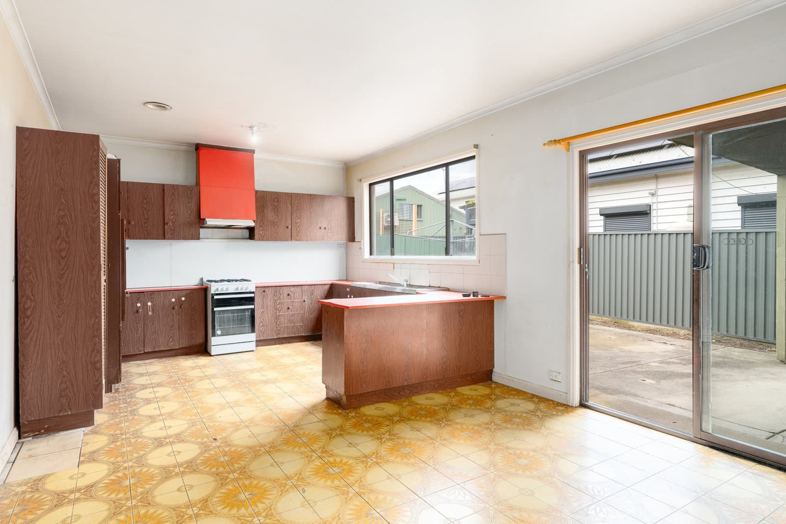111 Mckillop Street, Geelong, Geelong - Thumbnail 2