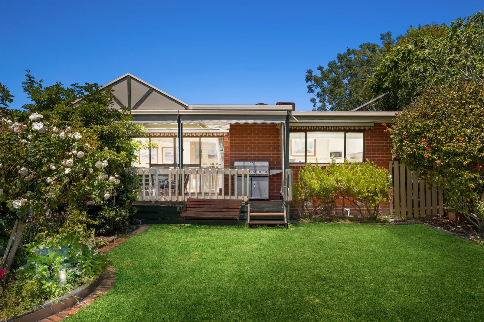 11 Murdo Road, Clayton, Clayton - Thumbnail 2