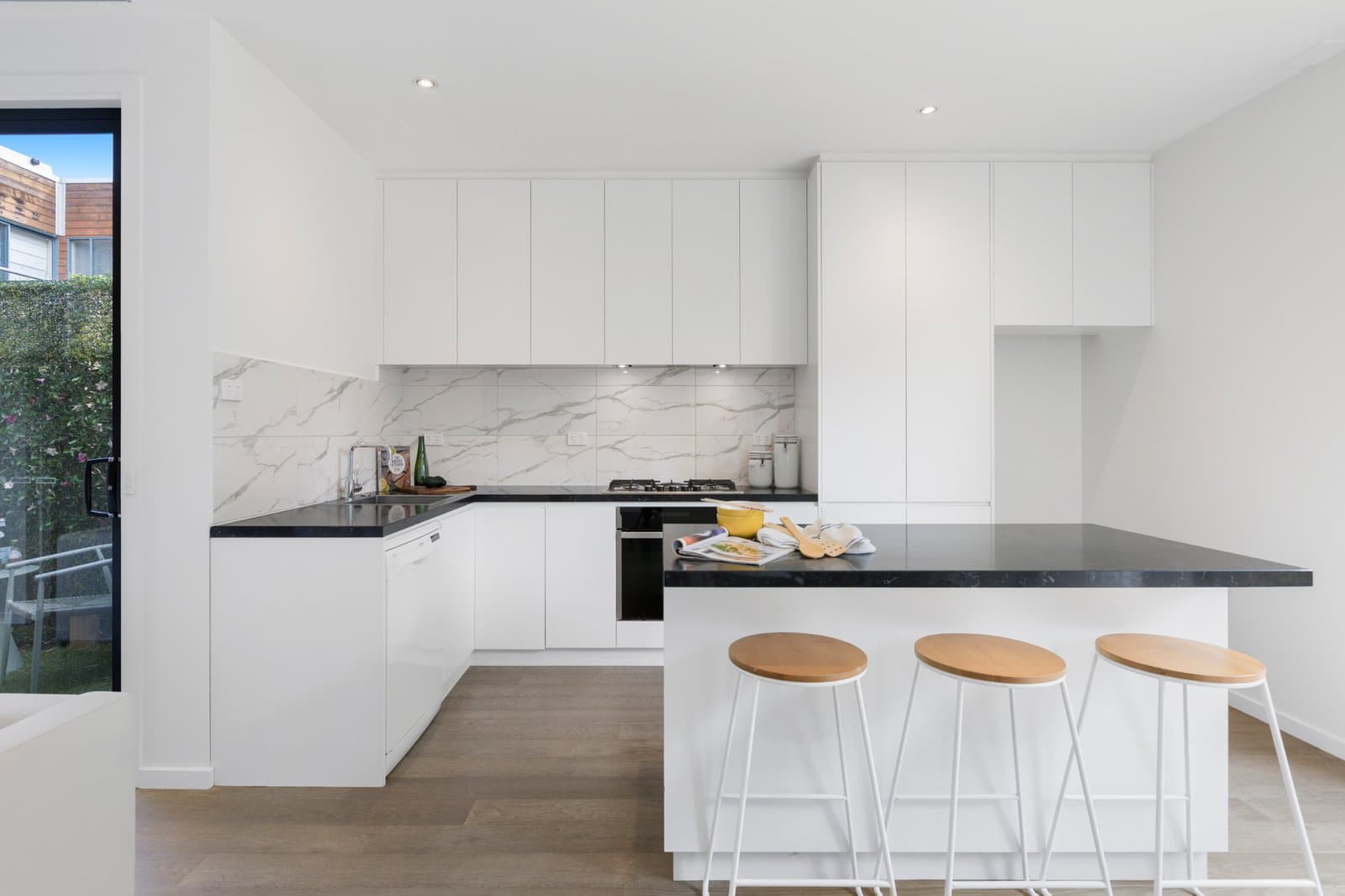69 Parkers Road, Parkdale, Parkdale - Thumbnail 4
