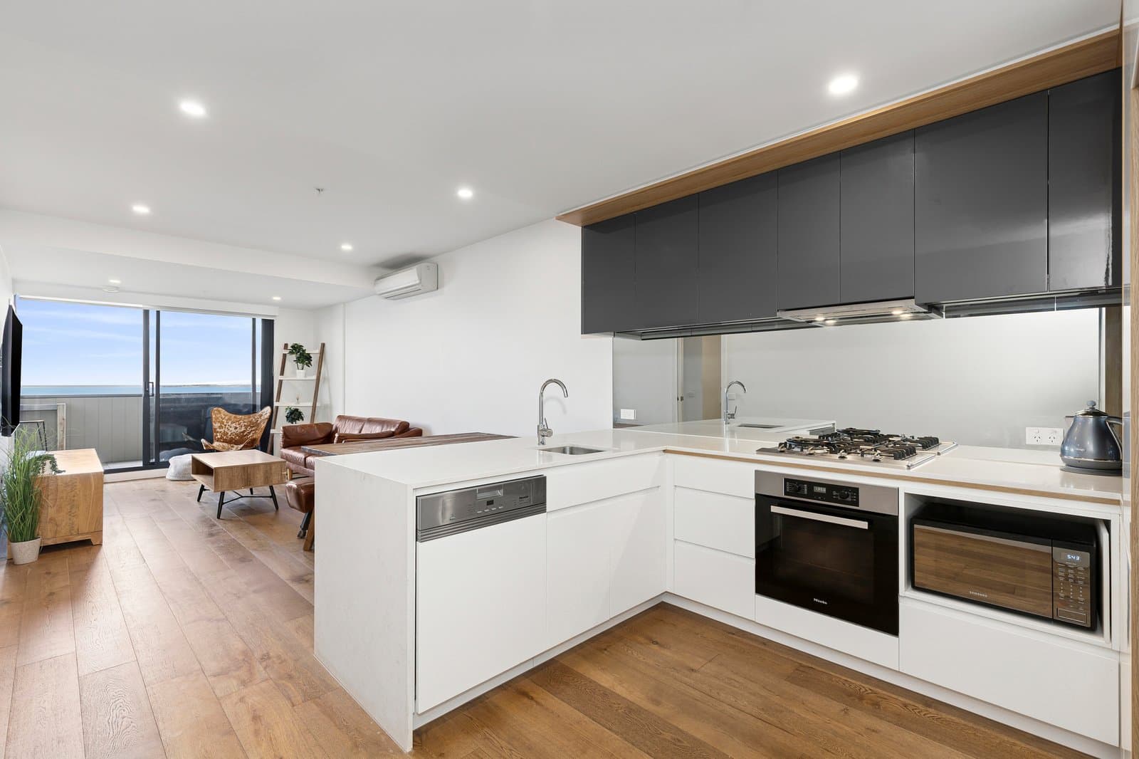 711/18 Malone Street, Geelong, Geelong - Thumbnail 4