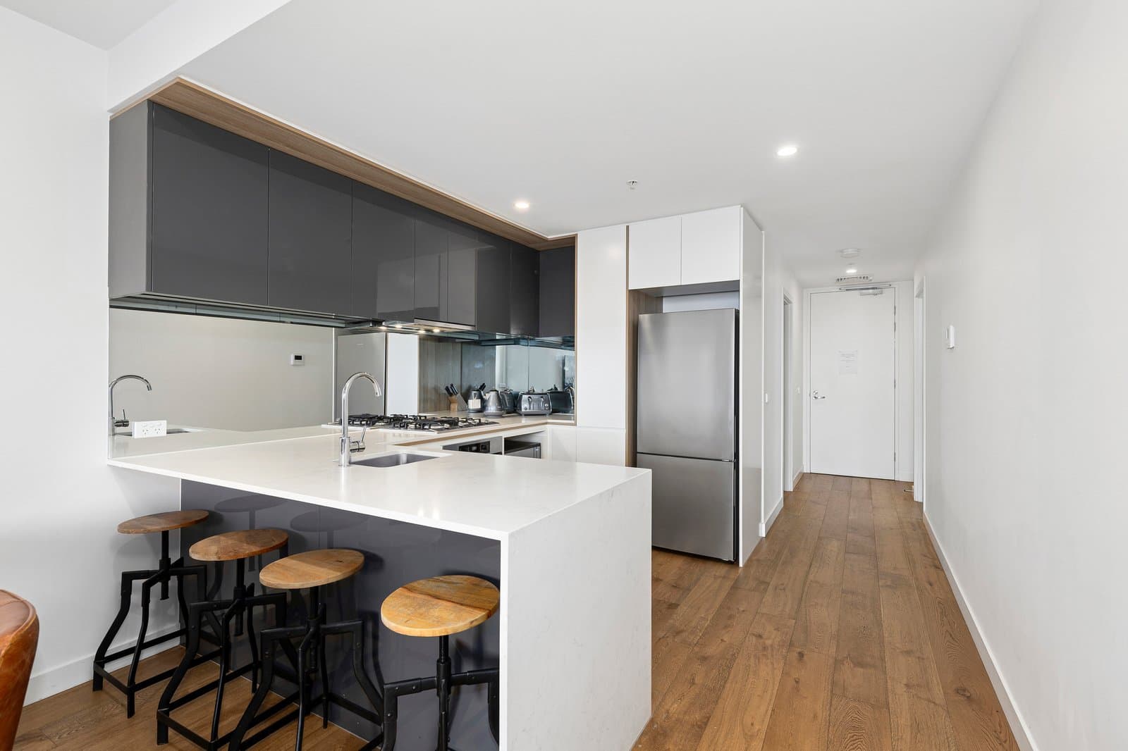 711/18 Malone Street, Geelong, Geelong - Thumbnail 5