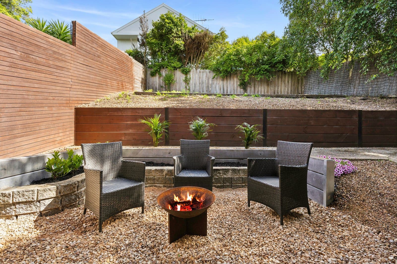 2/5 Lansbury Crescent, Highton, Highton - Image 1