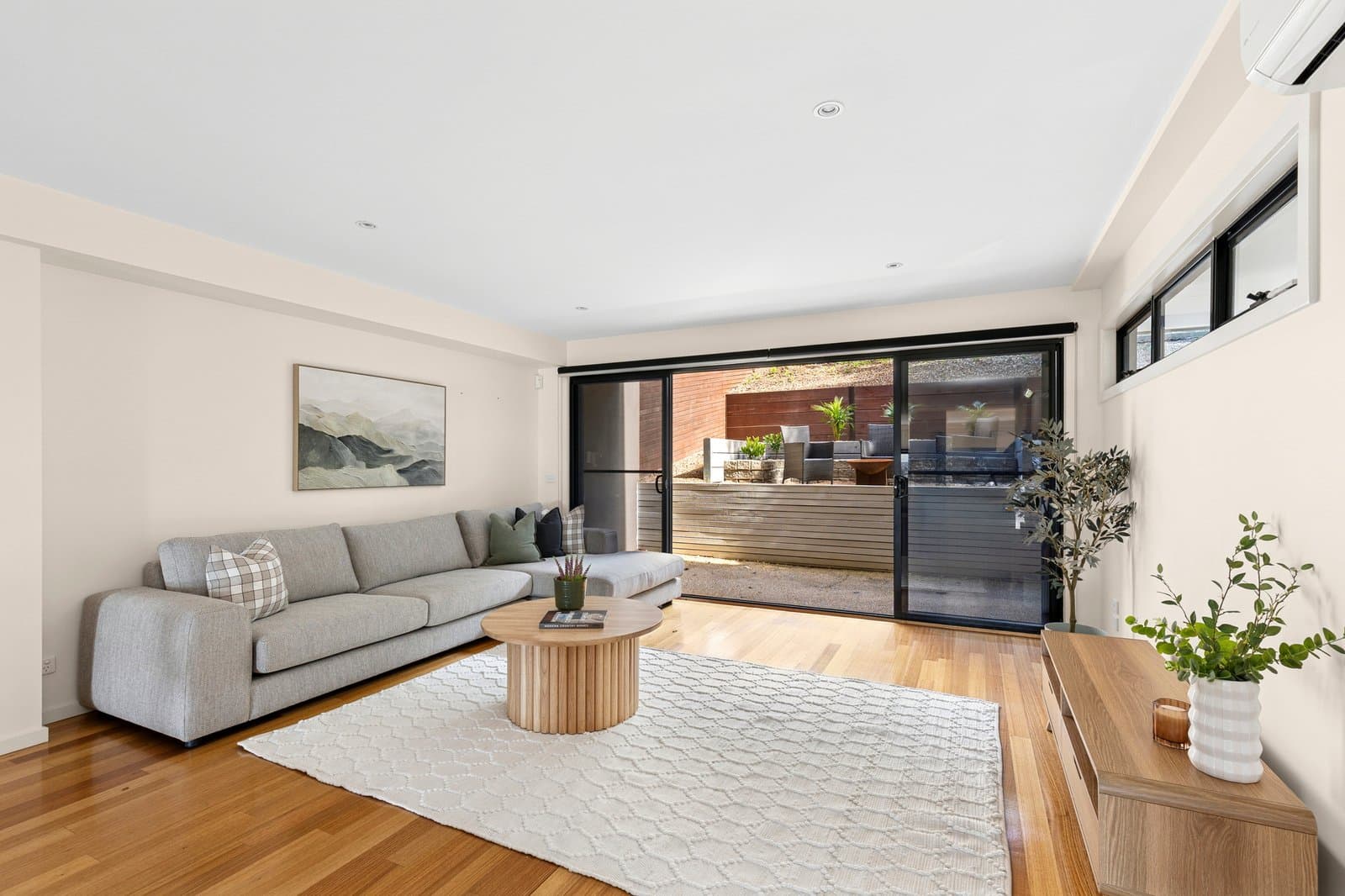 2/5 Lansbury Crescent, Highton, Highton - Thumbnail 8