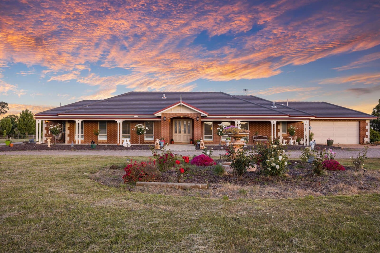 917 Sebastopol Smythesdale Road, Ross Creek, Ross Creek - Thumbnail 2